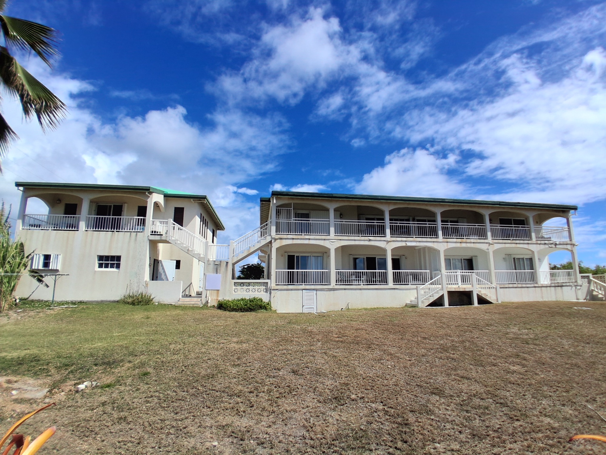 Multi-Unit Apartment Complex